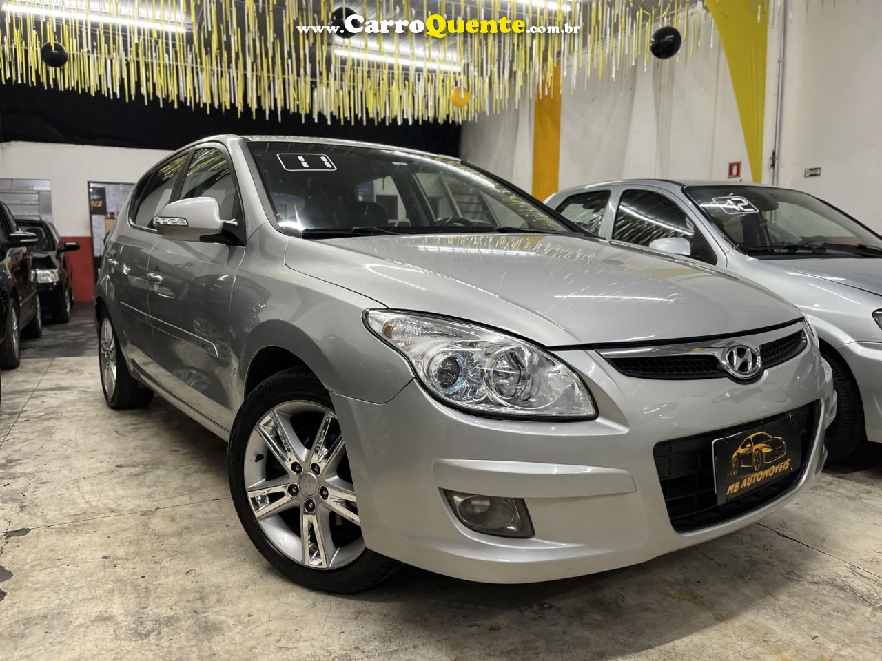 HYUNDAI   I30 2.0 16V 145CV 5P AUT.   PRATA 2011 2.0 GASOLINA - Loja