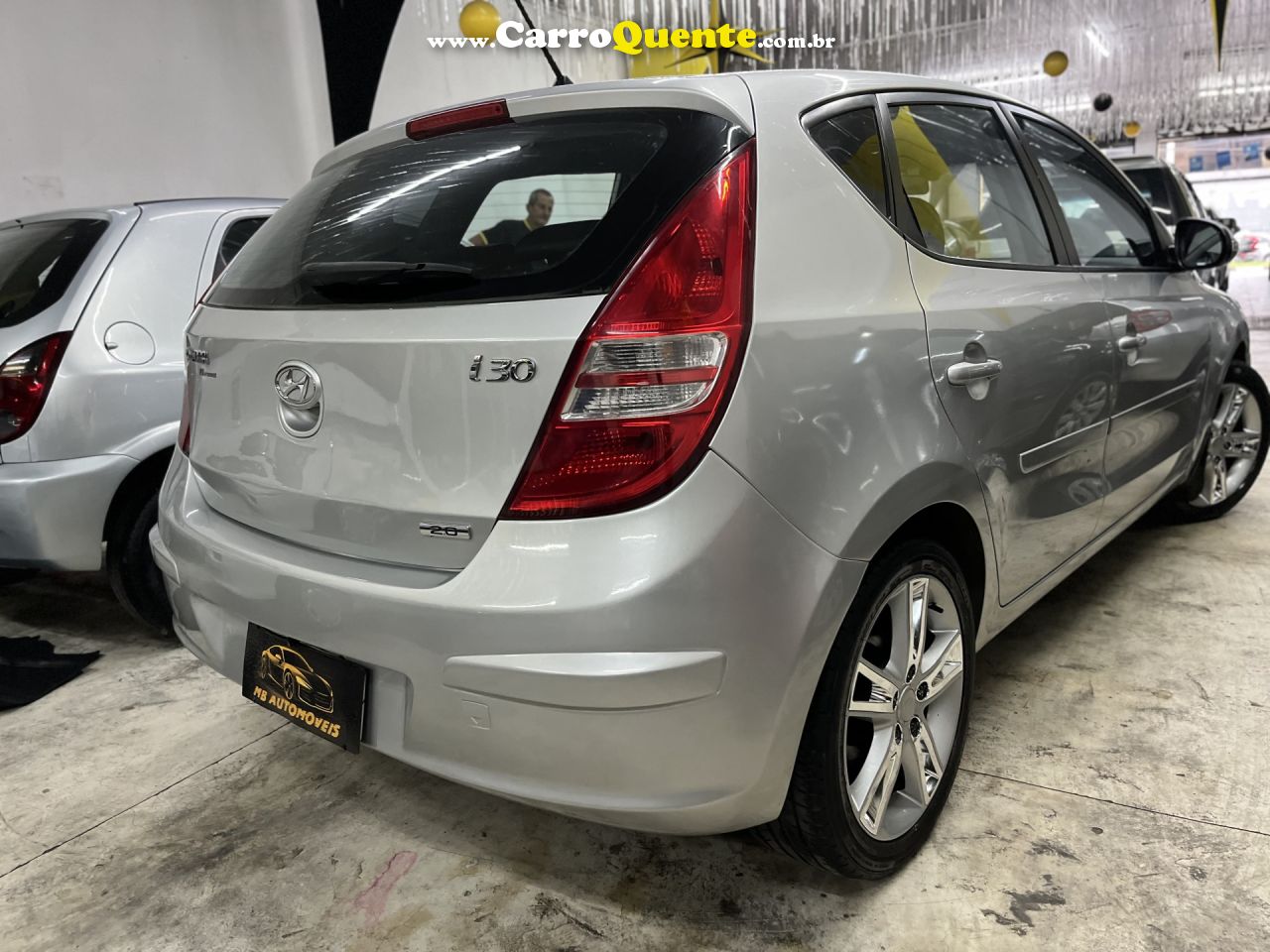 HYUNDAI   I30 2.0 16V 145CV 5P AUT.   PRATA 2011 2.0 GASOLINA - Loja
