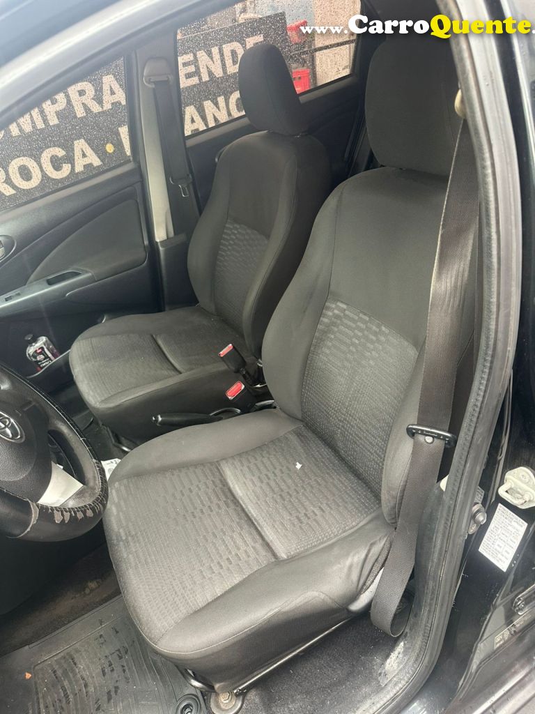 TOYOTA   ETIOS XS SEDAN1.5 FLEX 16V 4P MEC.   PRETO 2014 1.5 FLEX - Loja
