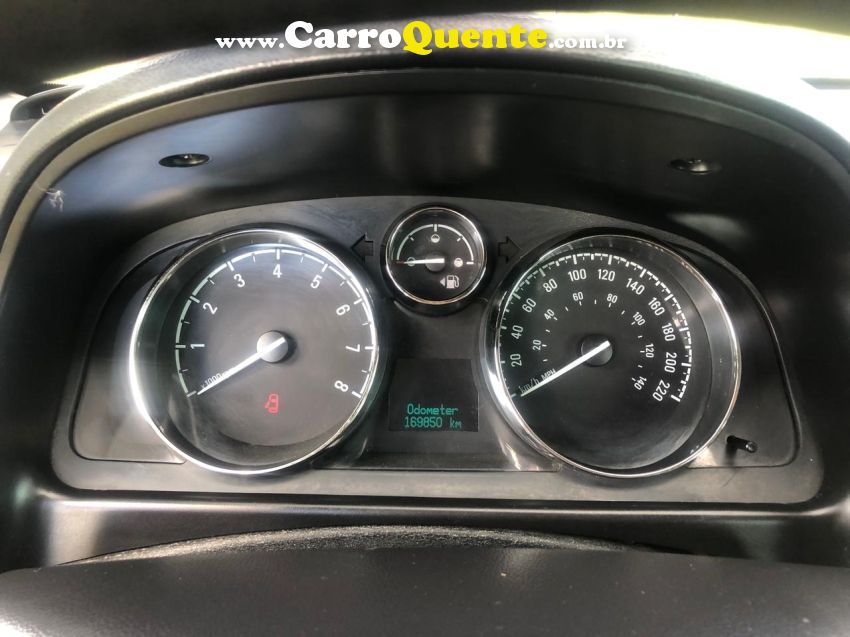 Chevrolet CAPTIVA 2.4 SFI ECOTEC FWD 16V GASOLINA 4P AUTOMÁTICO - Loja