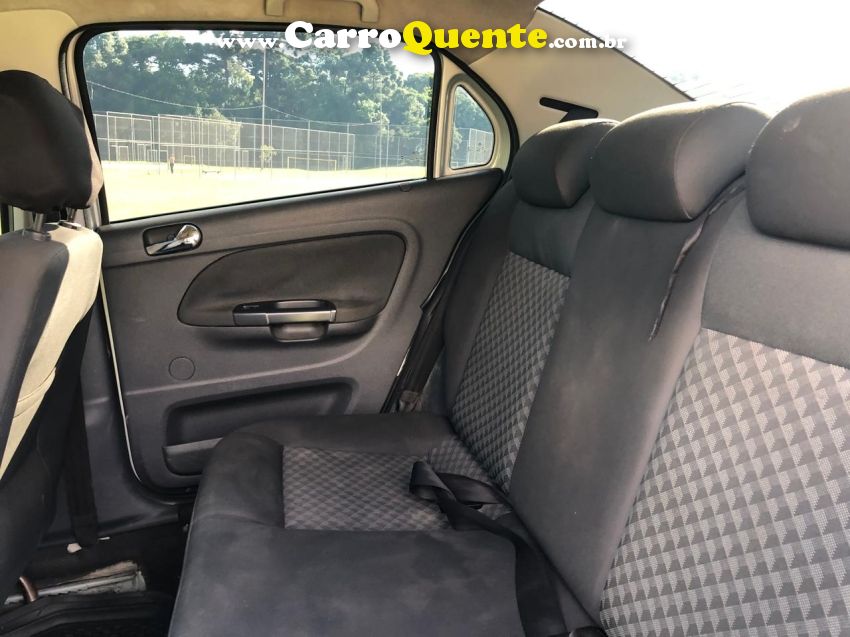 Volkswagen VOYAGE 1.6 MI COMFORTLINE 8V FLEX 4P MANUAL - Loja
