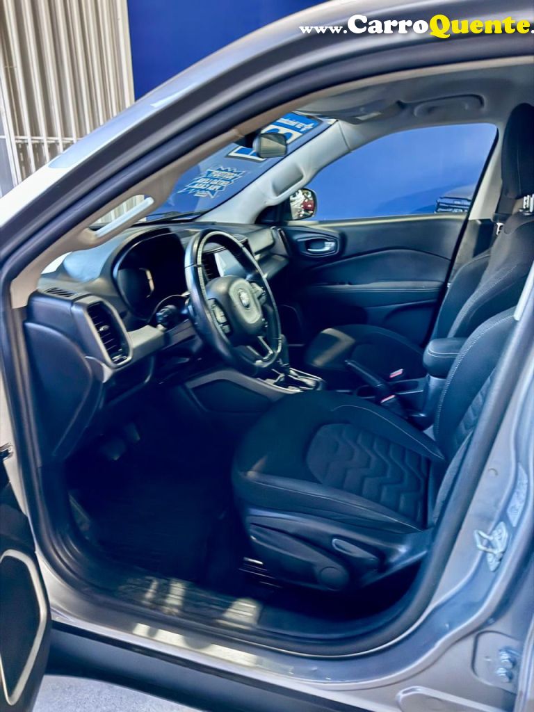 FIAT   TORO FREED AT 9 4X4   PRATA 2022 2.0 DIESEL - Loja