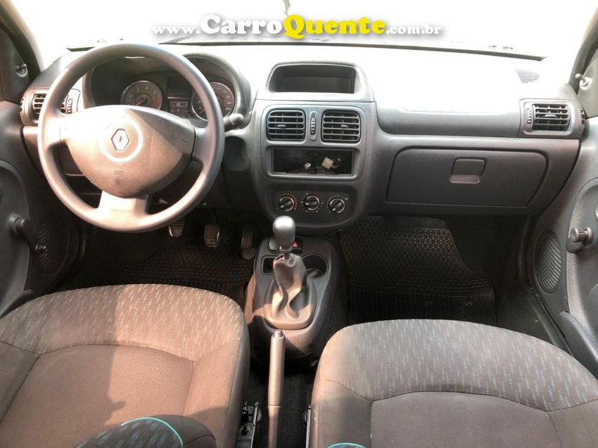 Renault CLIO 1.0 EXPRESSION 16V FLEX 4P MANUAL - Loja