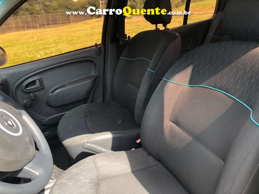 Renault CLIO 1.0 EXPRESSION 16V FLEX 4P MANUAL - Loja