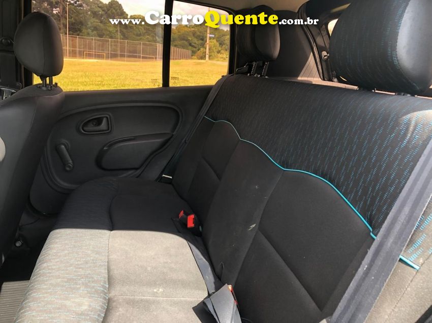 Renault CLIO 1.0 EXPRESSION 16V FLEX 4P MANUAL - Loja