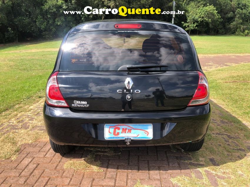 Renault CLIO 1.0 EXPRESSION 16V FLEX 4P MANUAL - Loja