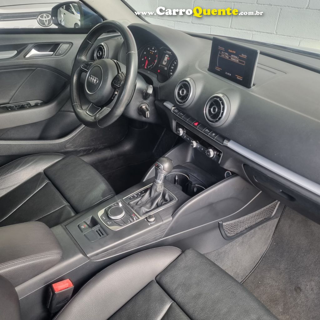AUDI   A3 SED.1.81.8 AMBIT.16V TB FSI S-TRONIC   AZUL 2015 1.8 GASOLINA - Loja