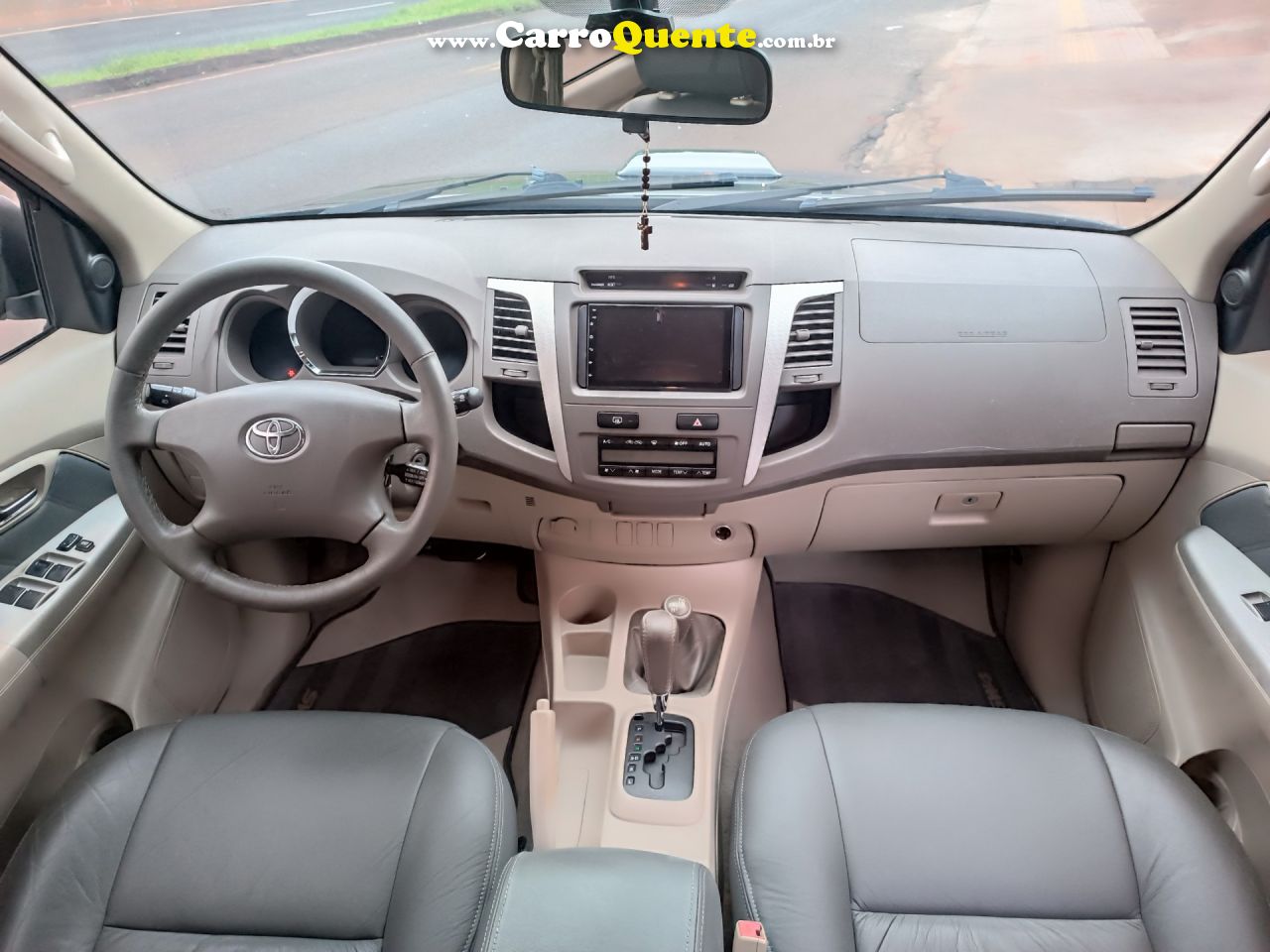 TOYOTA   HILUX SW4 SRV D4-D 4X4 3.0 TDI DIES. AUT   PRETO 2008 3.0 DIESEL - Loja