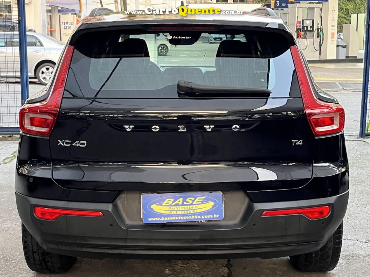 VOLVO   XC40 T4 GASOLINA GEARTRONIC   PRETO 2019 2.0 GASOLINA - Loja
