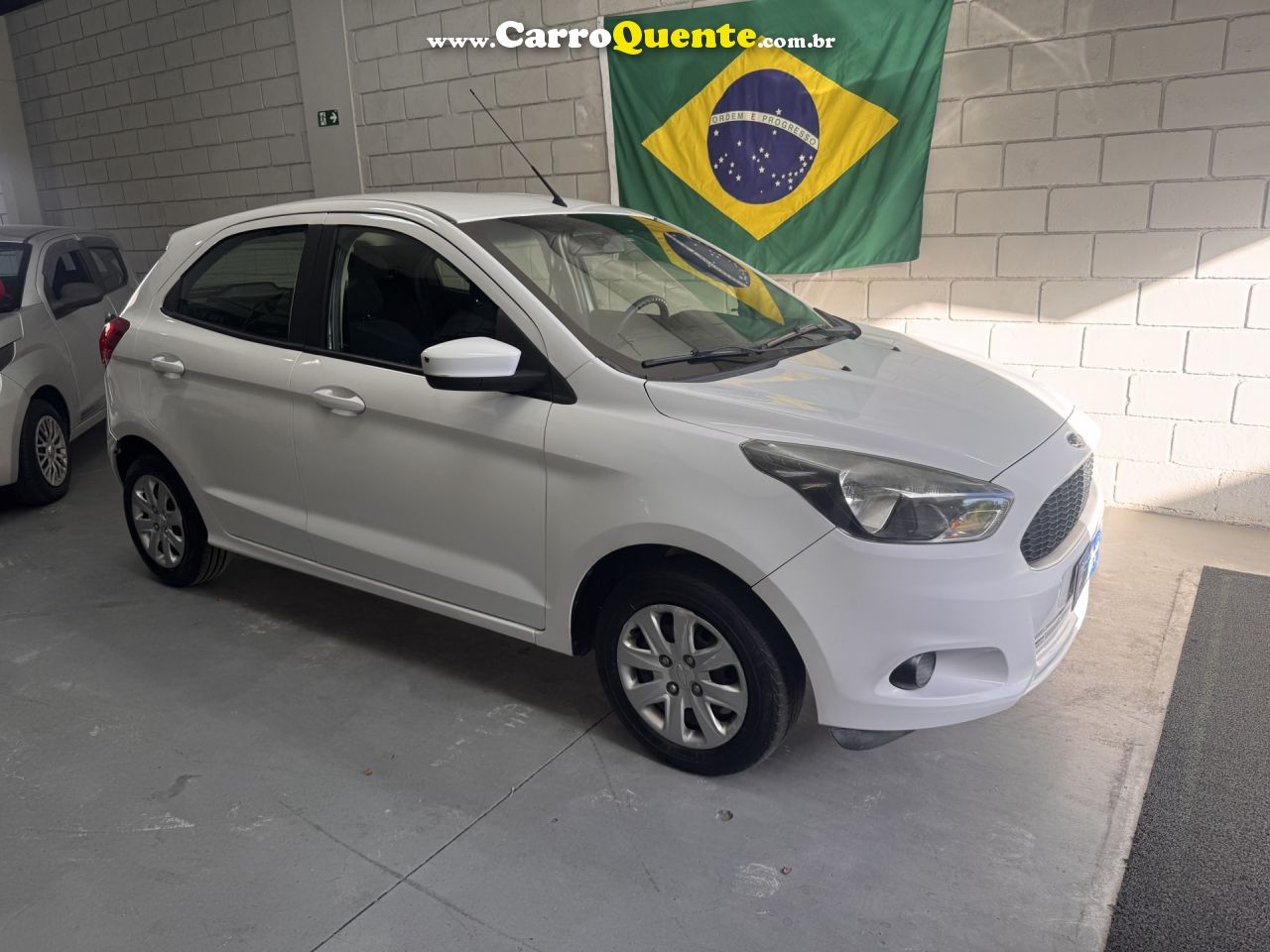 FORD   KA 1.0 SESE PLUS TIVCT FLEX 5P   BRANCO 2018 1.0 FLEX - Loja