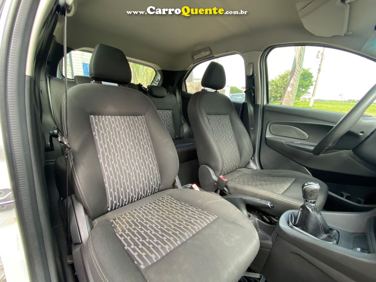 FORD   KA 1.0 SESE PLUS TIVCT FLEX 5P   BRANCO 2018 1.0 FLEX - Loja