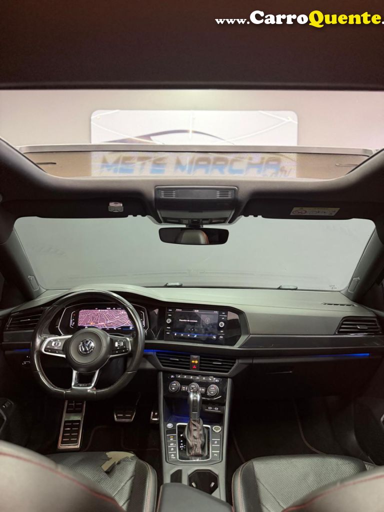 VOLKSWAGEN   JETTA GLI 350 TSI 2.0 16V 4P AUT.   CINZA 2021 2.0 GASOLINA - Loja