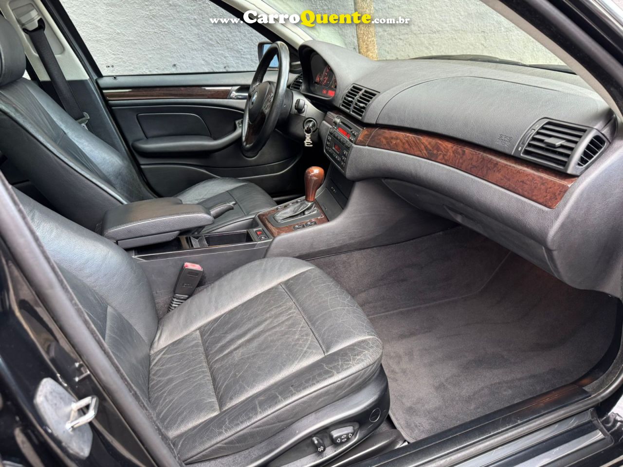 BMW   330I MOTORSPORT 3.0 24V 4P   PRETO 2002 3.0 GASOLINA - Loja