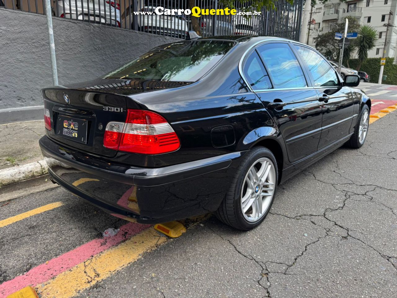 BMW   330I MOTORSPORT 3.0 24V 4P   PRETO 2002 3.0 GASOLINA - Loja