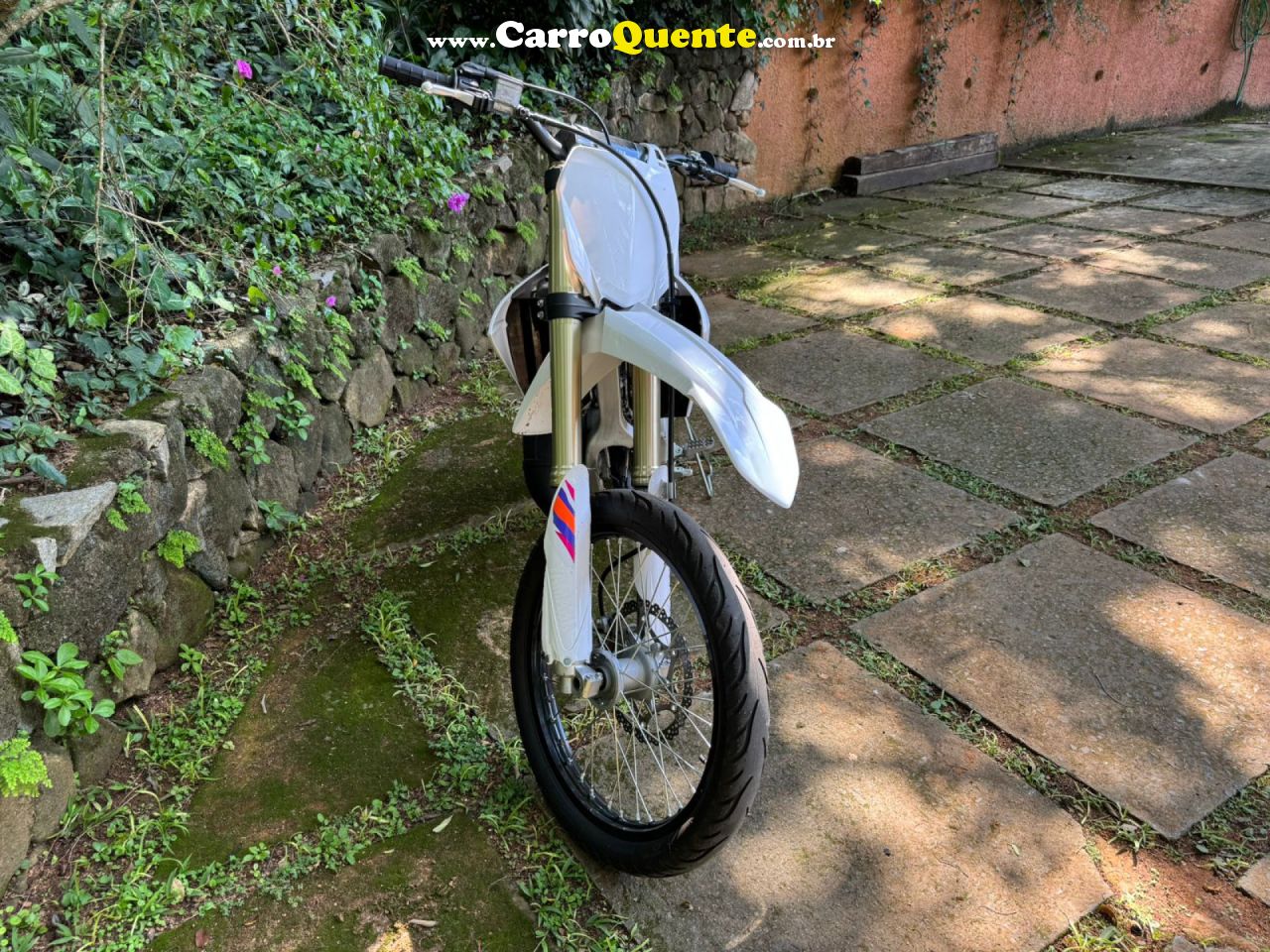 YAMAHA    YZ 125 50TH ANNIVERSARY EDITION   BRANCO 2024 125 cc GASOLINA - Loja