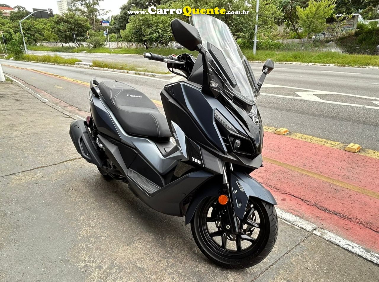DAFRA   CRUISYM 300    AZUL 2025 300CC GASOLINA - Loja
