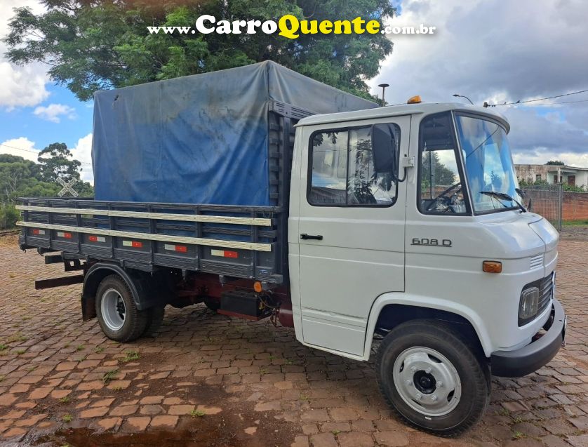 Mercedes-Benz 608 MB 608 D - Loja