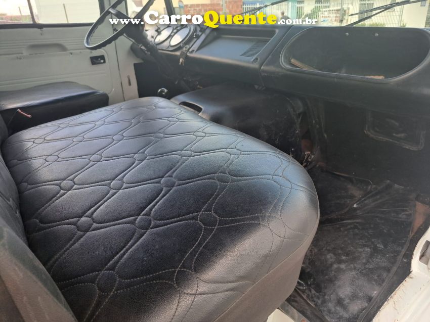 Mercedes-Benz 608 MB 608 D - Loja