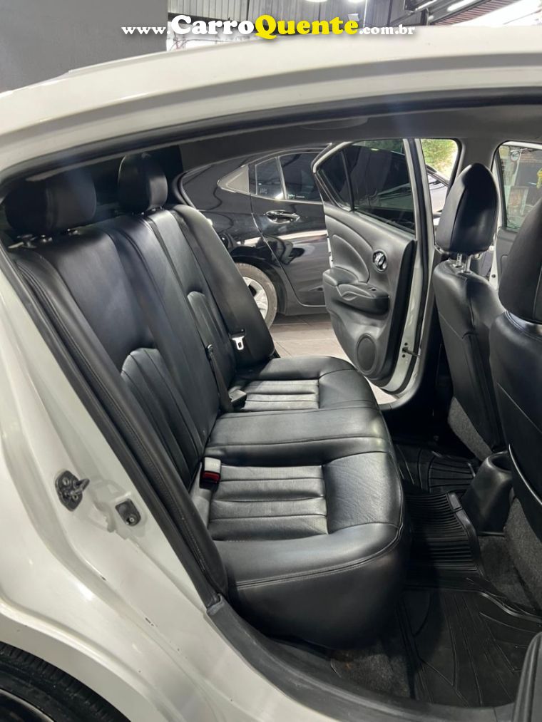 Nissan VERSA 1.6 16V FLEXSTART SL 4P MANUAL - Loja