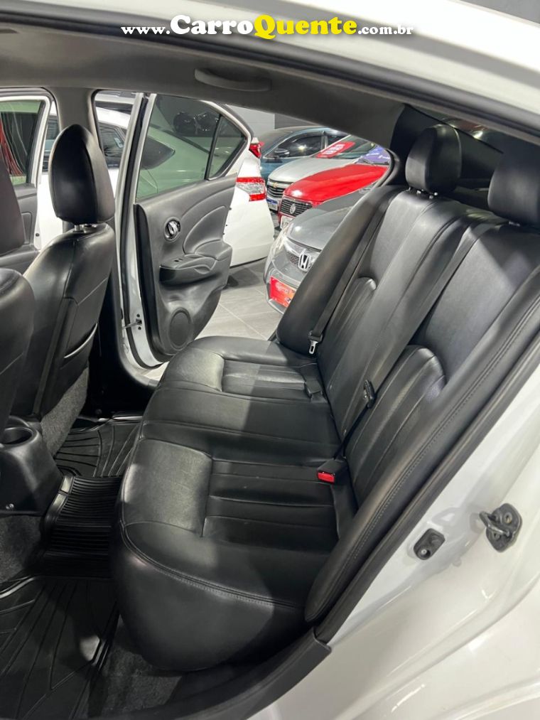Nissan VERSA 1.6 16V FLEXSTART SL 4P MANUAL - Loja