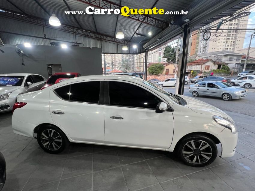 Nissan VERSA 1.6 16V FLEXSTART SL 4P MANUAL - Loja