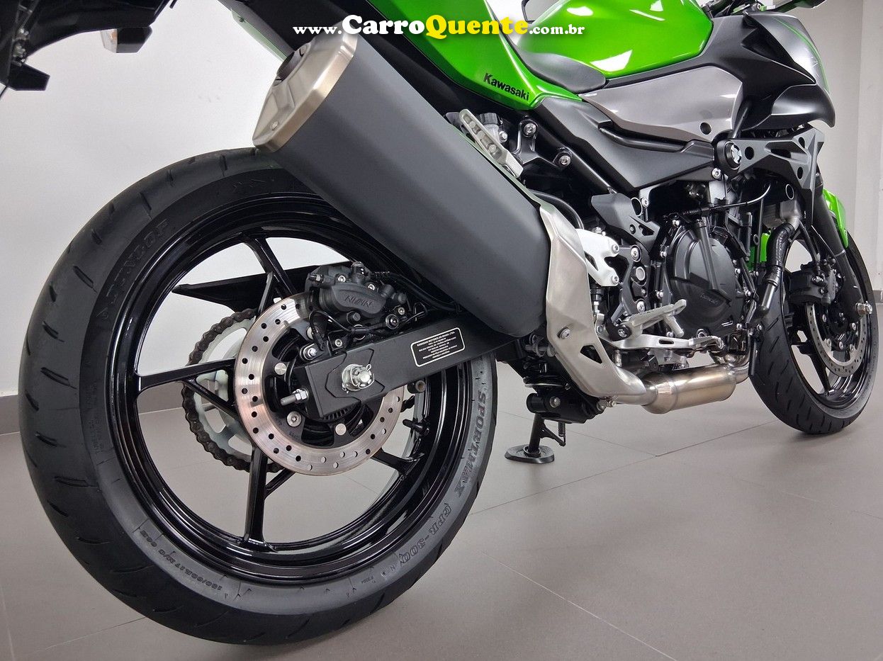 KAWASAKI Z500 2025 - Loja