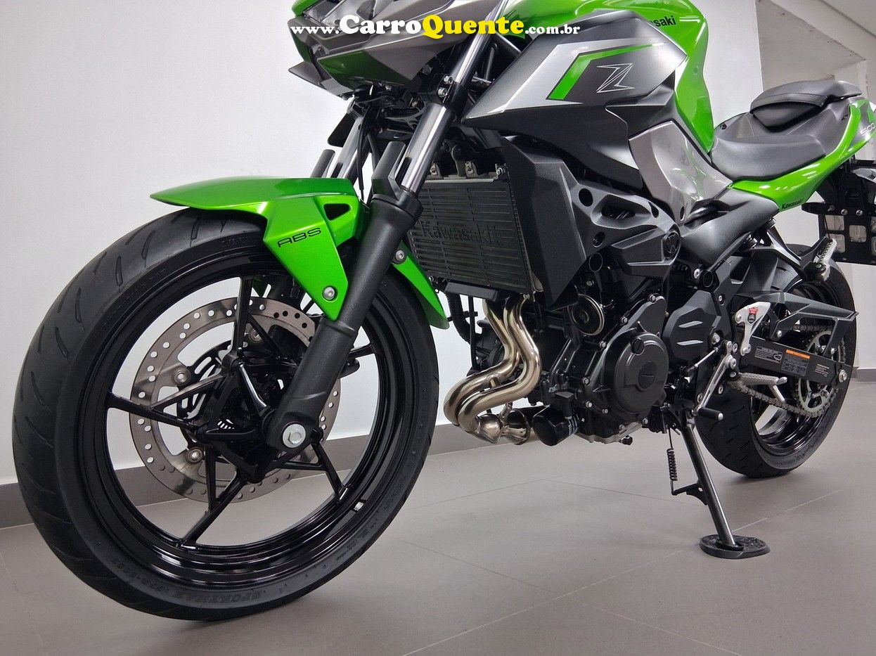 KAWASAKI Z500 2025 - Loja
