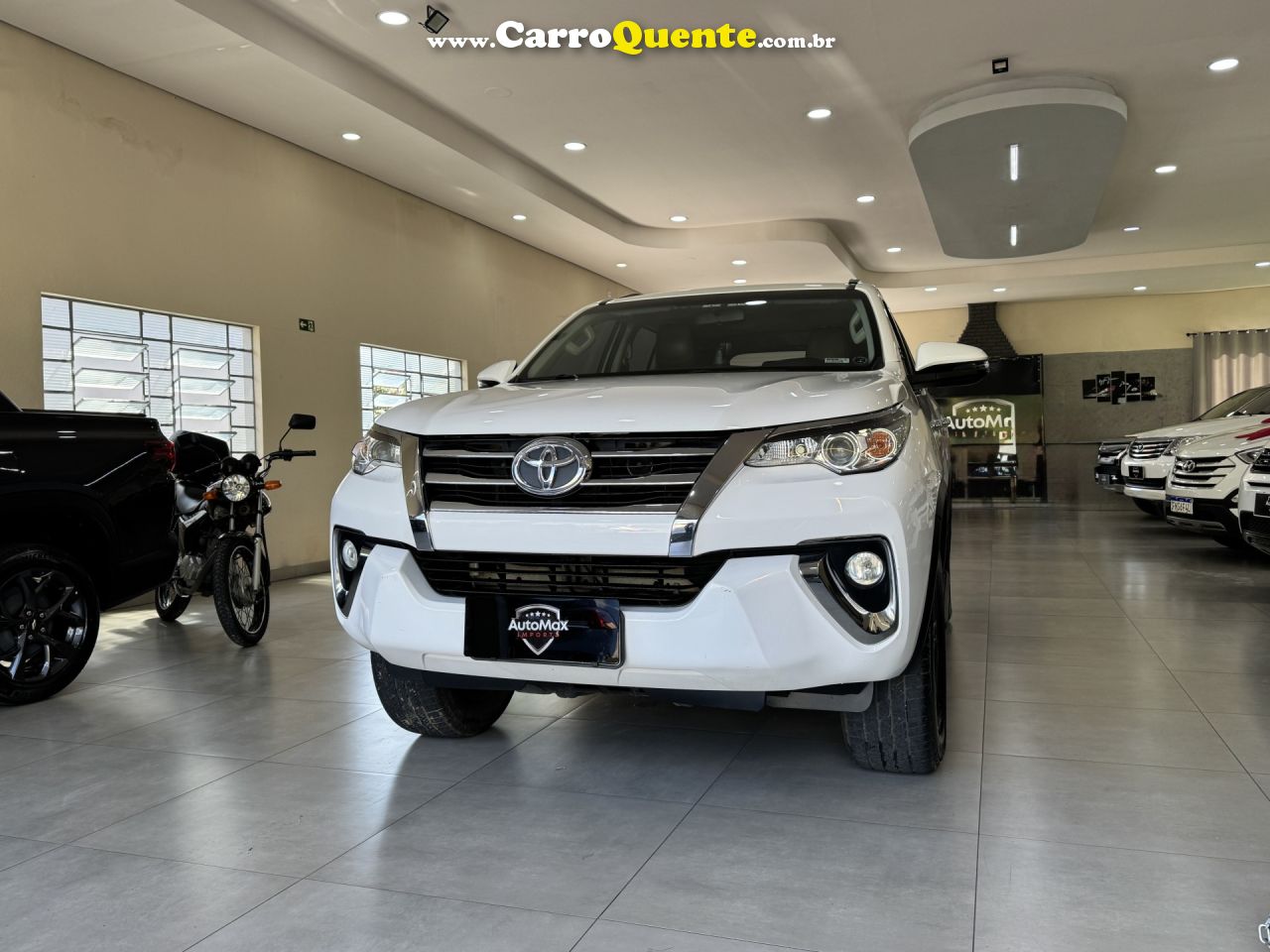 TOYOTA   HILUX SW4 SRV 4X2 2.7 FLEX 16V AUT.   BRANCO 2018 2.7 FLEX - Loja