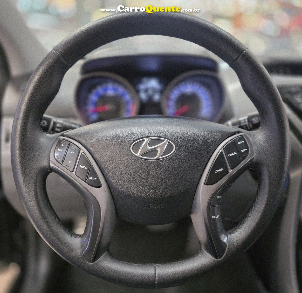 HYUNDAI ELANTRA 1.8 GLS 16V 2013 - Loja