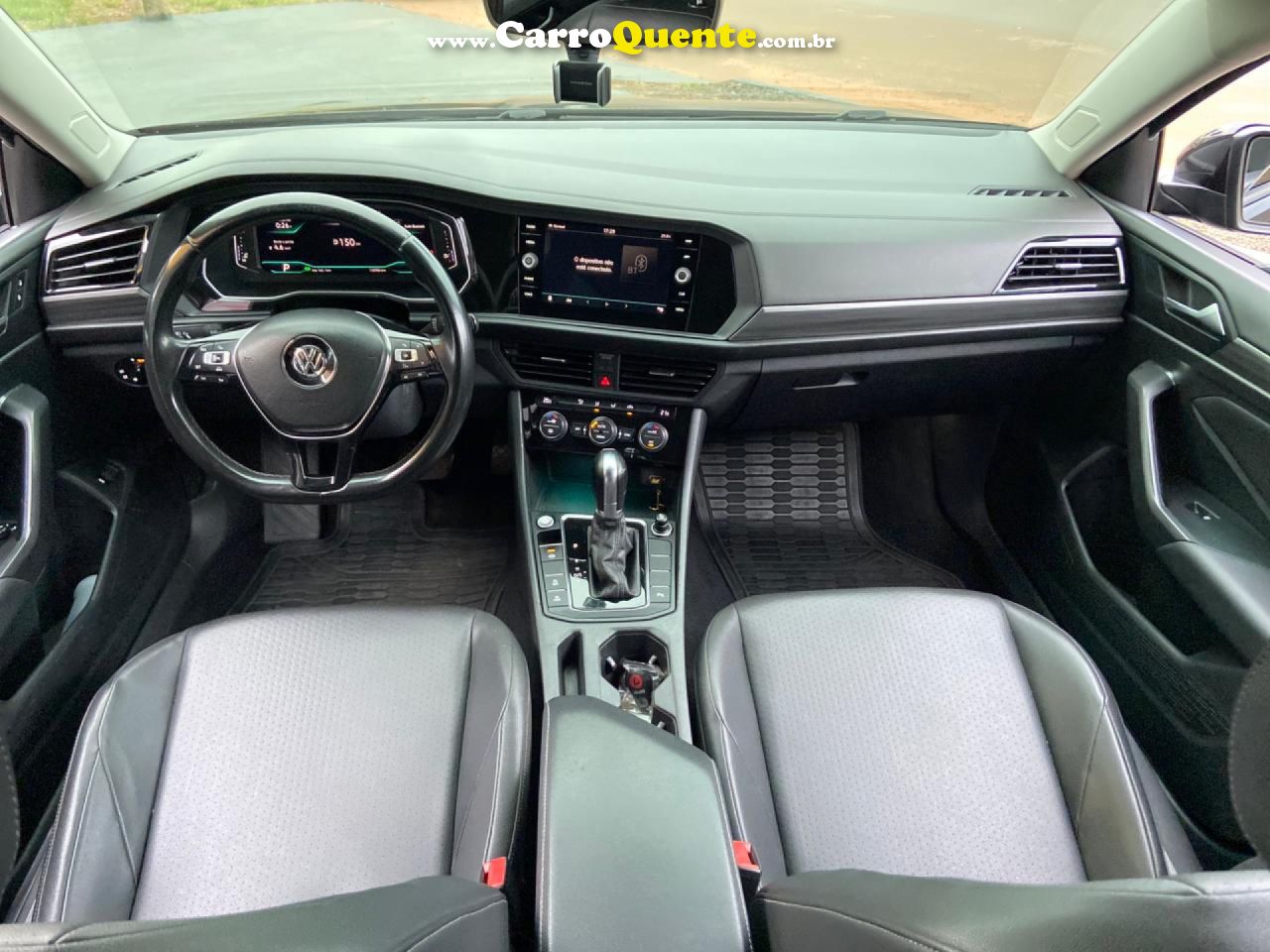VOLKSWAGEN   JETTA COMFORT. 250 TSI 1.4 FLEX 16V AUT.   PRETO 2019 1.4 FLEX - Loja