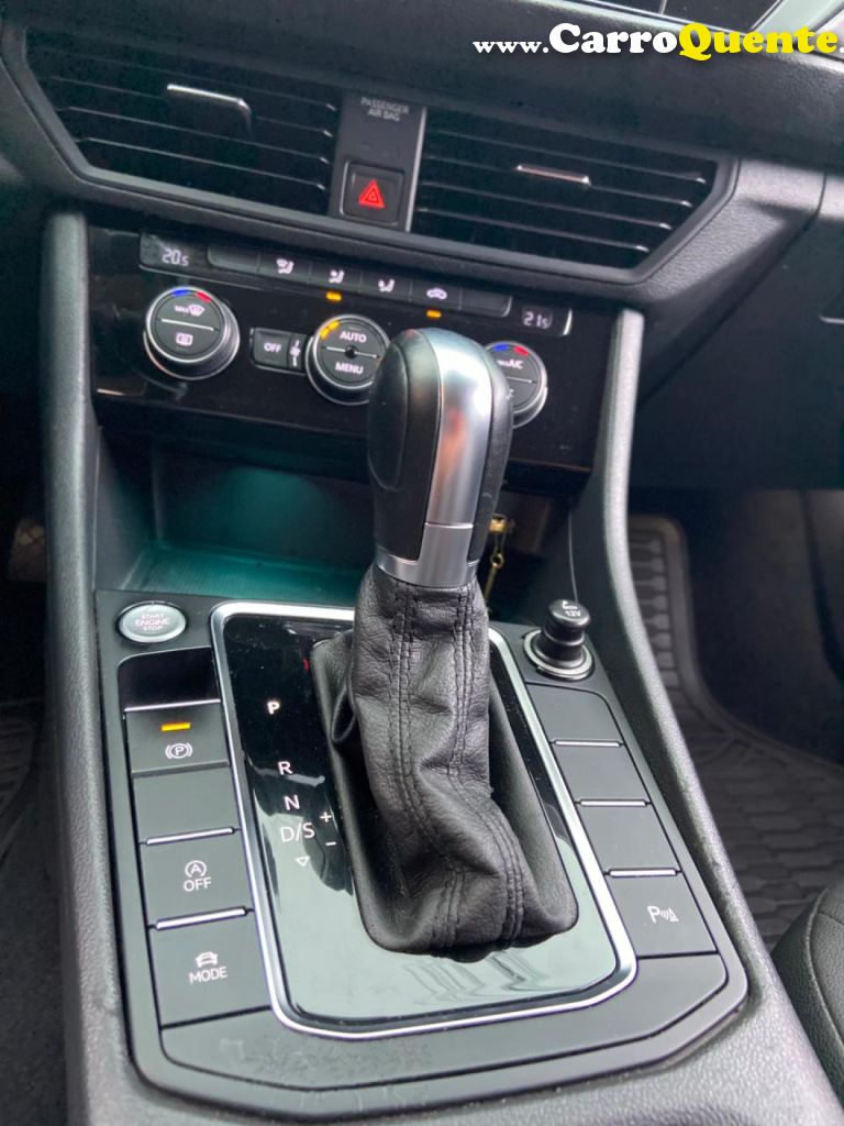 VOLKSWAGEN   JETTA COMFORT. 250 TSI 1.4 FLEX 16V AUT.   PRETO 2019 1.4 FLEX - Loja