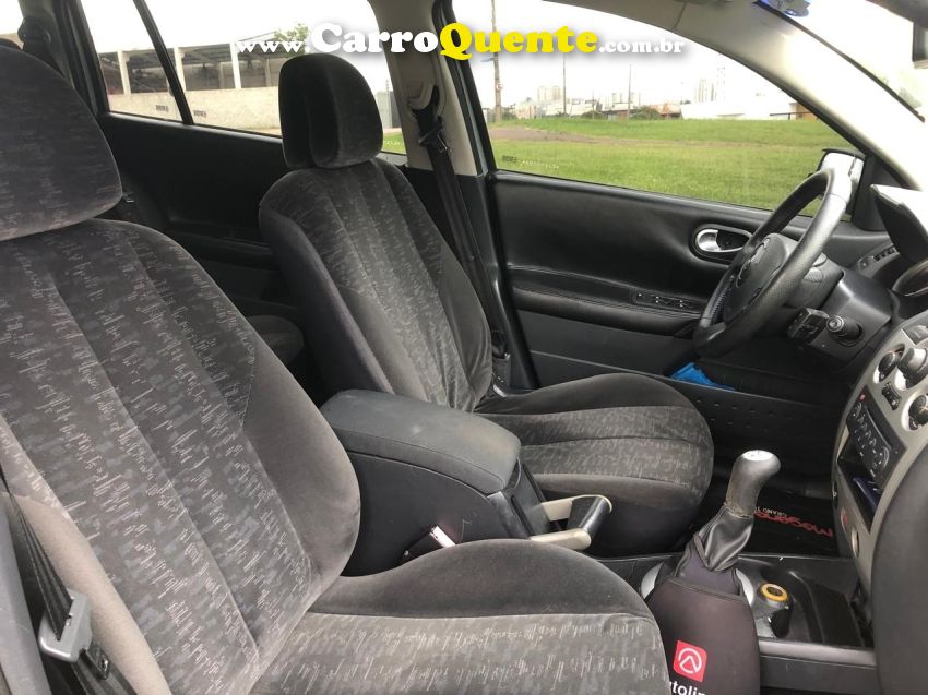 Renault MEGANE 1.6 DYNAMIQUE GRAND TOUR 16V FLEX 4P MANUAL - Loja