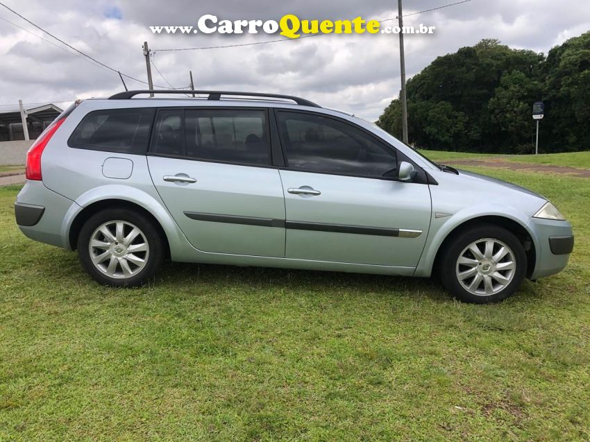 Renault MEGANE 1.6 DYNAMIQUE GRAND TOUR 16V FLEX 4P MANUAL - Loja