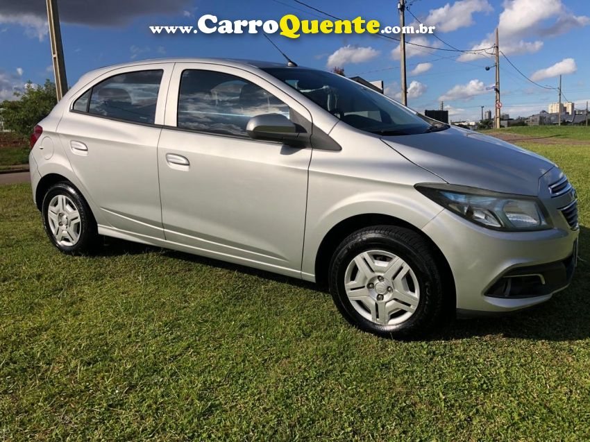 Chevrolet ONIX 1.0 MPFI LT 8V FLEX 4P MANUAL - Loja