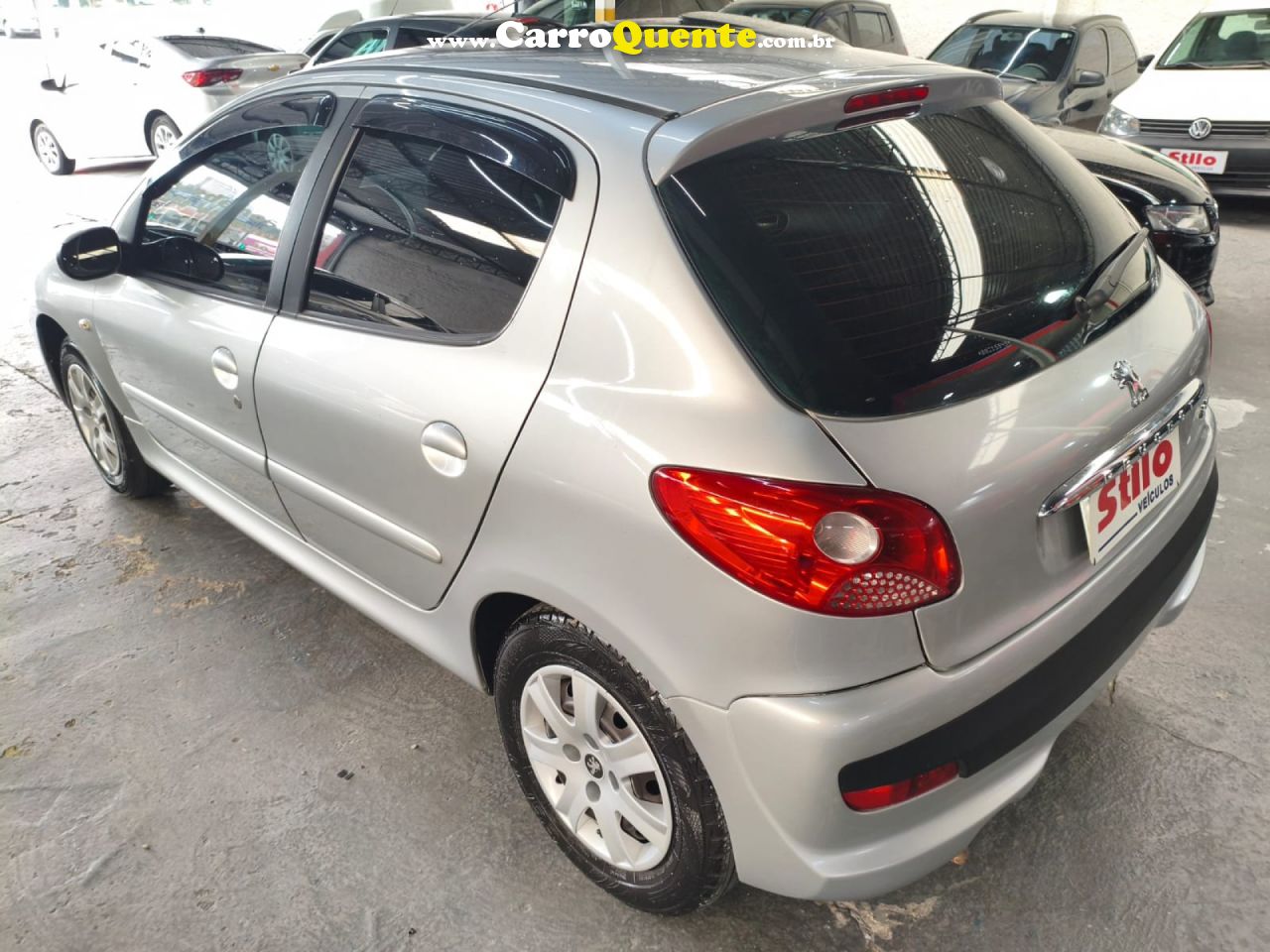 PEUGEOT   207 XR 1.4 FLEX 8V 5P   PRATA 2011 1.4 FLEX - Loja