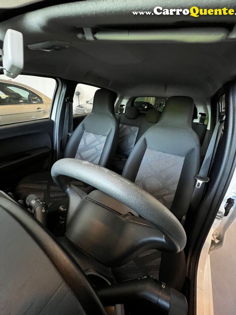 FIAT   MOBI LIKE 1.0 FIRE FLEX 5P.   BRANCO 2025 1.0 FLEX - Loja