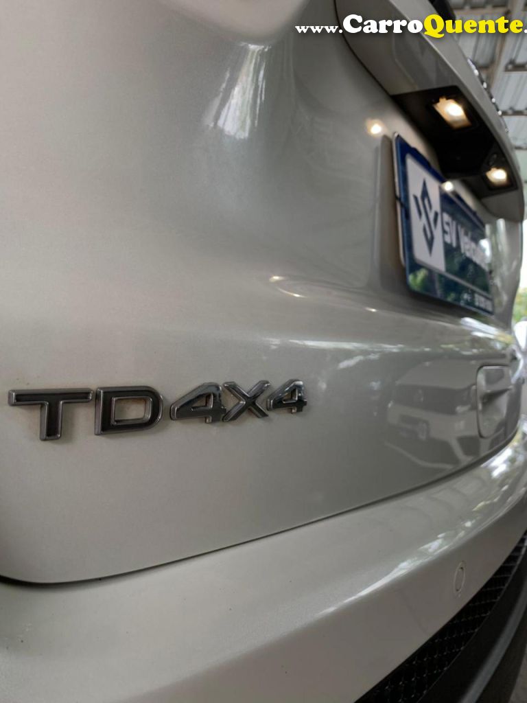 JEEP   COMPASS LONG TD   BRANCO 2023 2.0 DIESEL - Loja