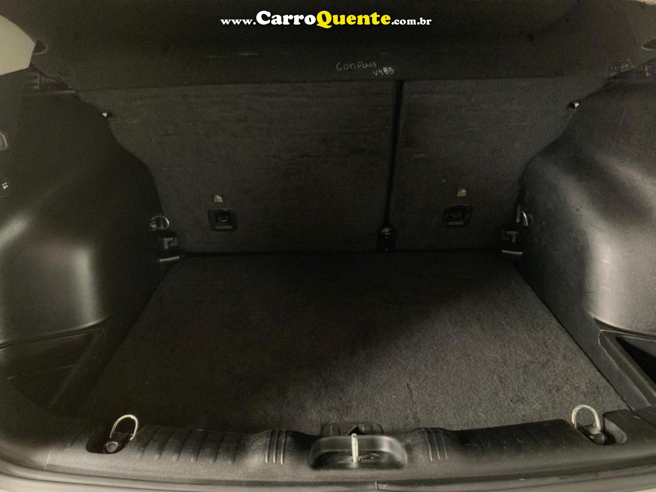 JEEP   COMPASS LONG TD   BRANCO 2023 2.0 DIESEL - Loja