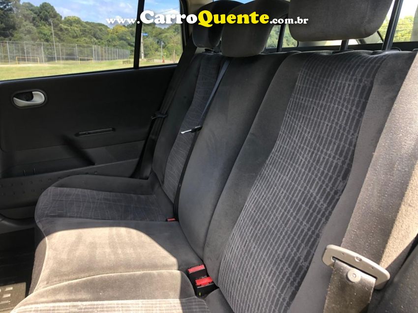 Renault MEGANE 1.6 DYNAMIQUE GRAND TOUR 16V FLEX 4P MANUAL - Loja