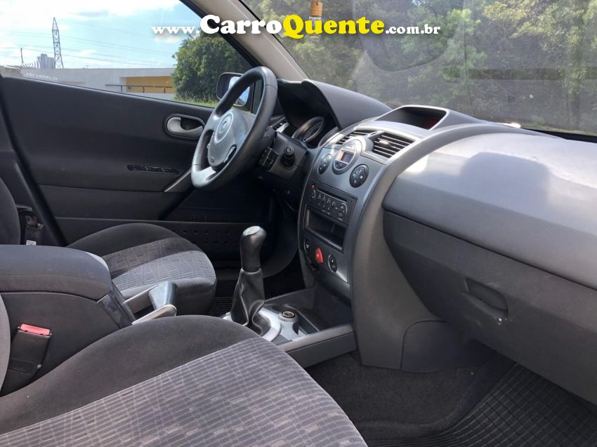Renault MEGANE 1.6 DYNAMIQUE GRAND TOUR 16V FLEX 4P MANUAL - Loja