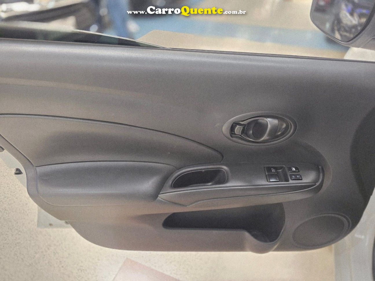 NISSAN VERSA 1.0 12V S 2016 - Loja