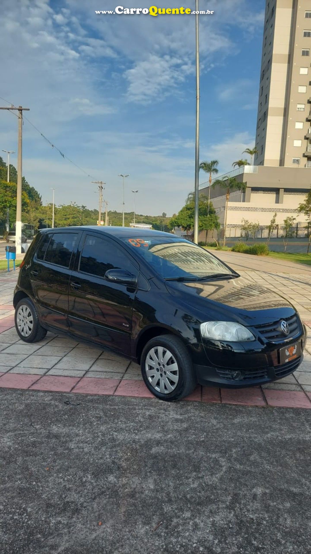 VOLKSWAGEN   FOX PLUS 1.6MI 1.6MI TOTAL FLEX 8V 4P   PRETO 2009 1.6 FLEX - Loja