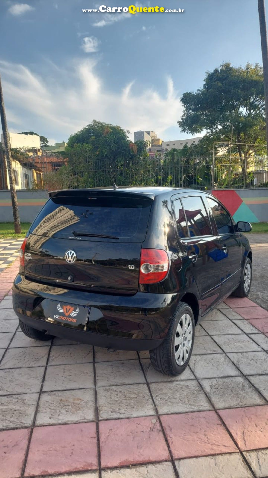 VOLKSWAGEN   FOX PLUS 1.6MI 1.6MI TOTAL FLEX 8V 4P   PRETO 2009 1.6 FLEX - Loja