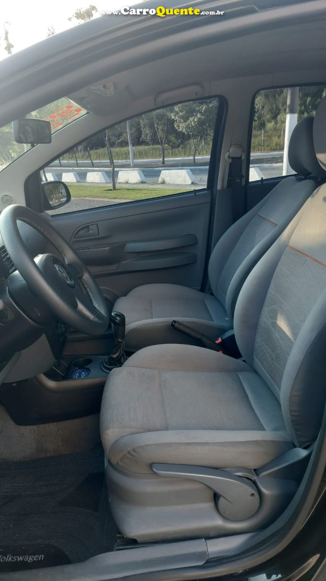 VOLKSWAGEN   FOX PLUS 1.6MI 1.6MI TOTAL FLEX 8V 4P   PRETO 2009 1.6 FLEX - Loja