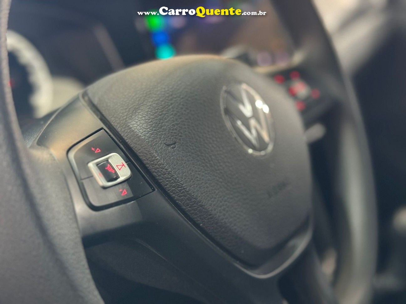 VOLKSWAGEN POLO 1.0 MPI TRACK 2025 - Loja