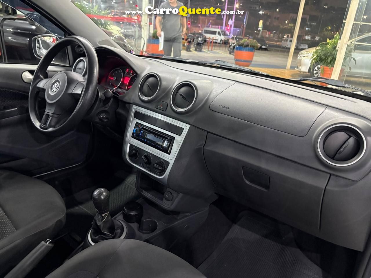 VOLKSWAGEN VOYAGE 1.6 MI TRENDLINE 8V 2016 - Loja