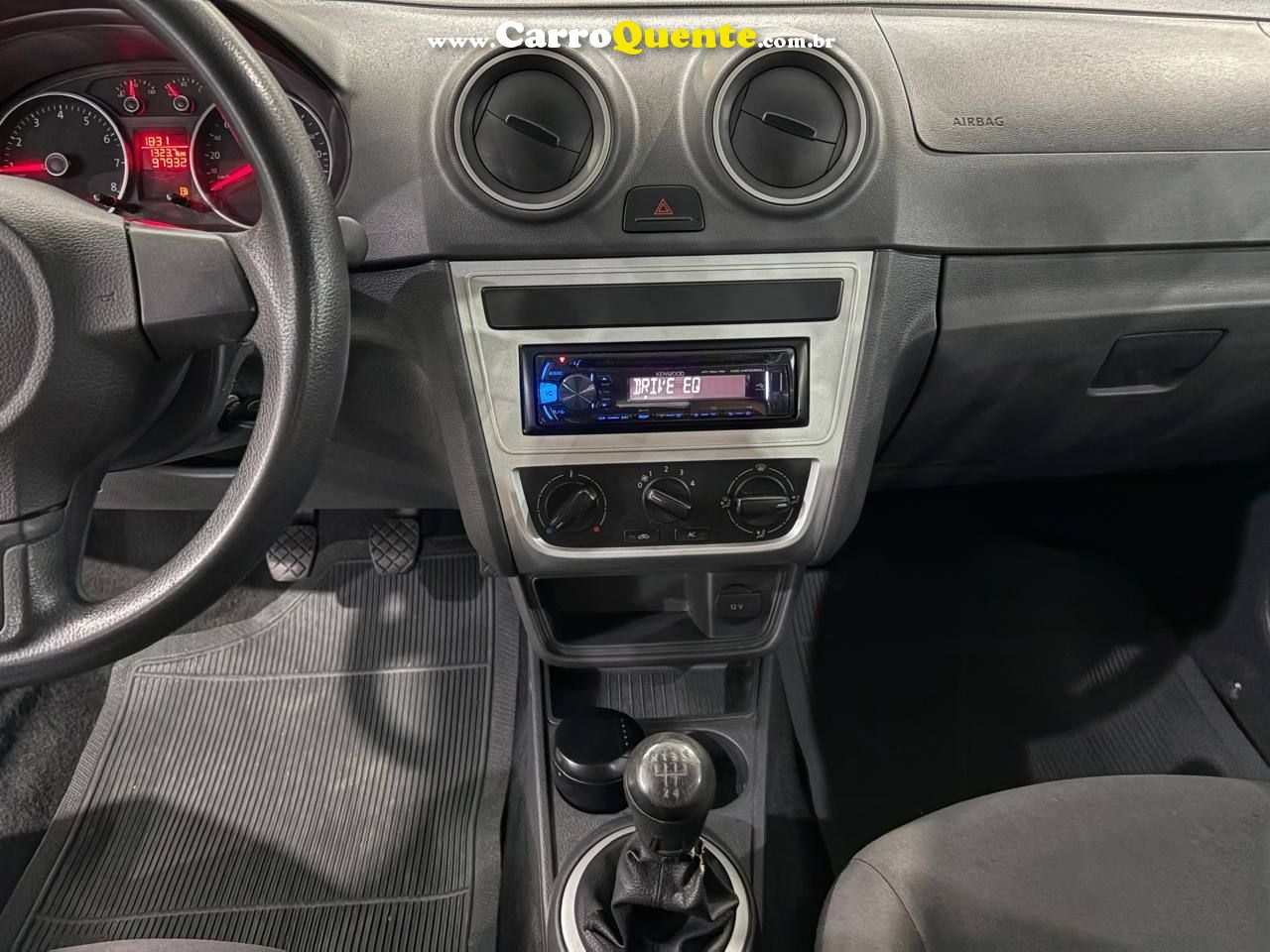VOLKSWAGEN VOYAGE 1.6 MI TRENDLINE 8V 2016 - Loja