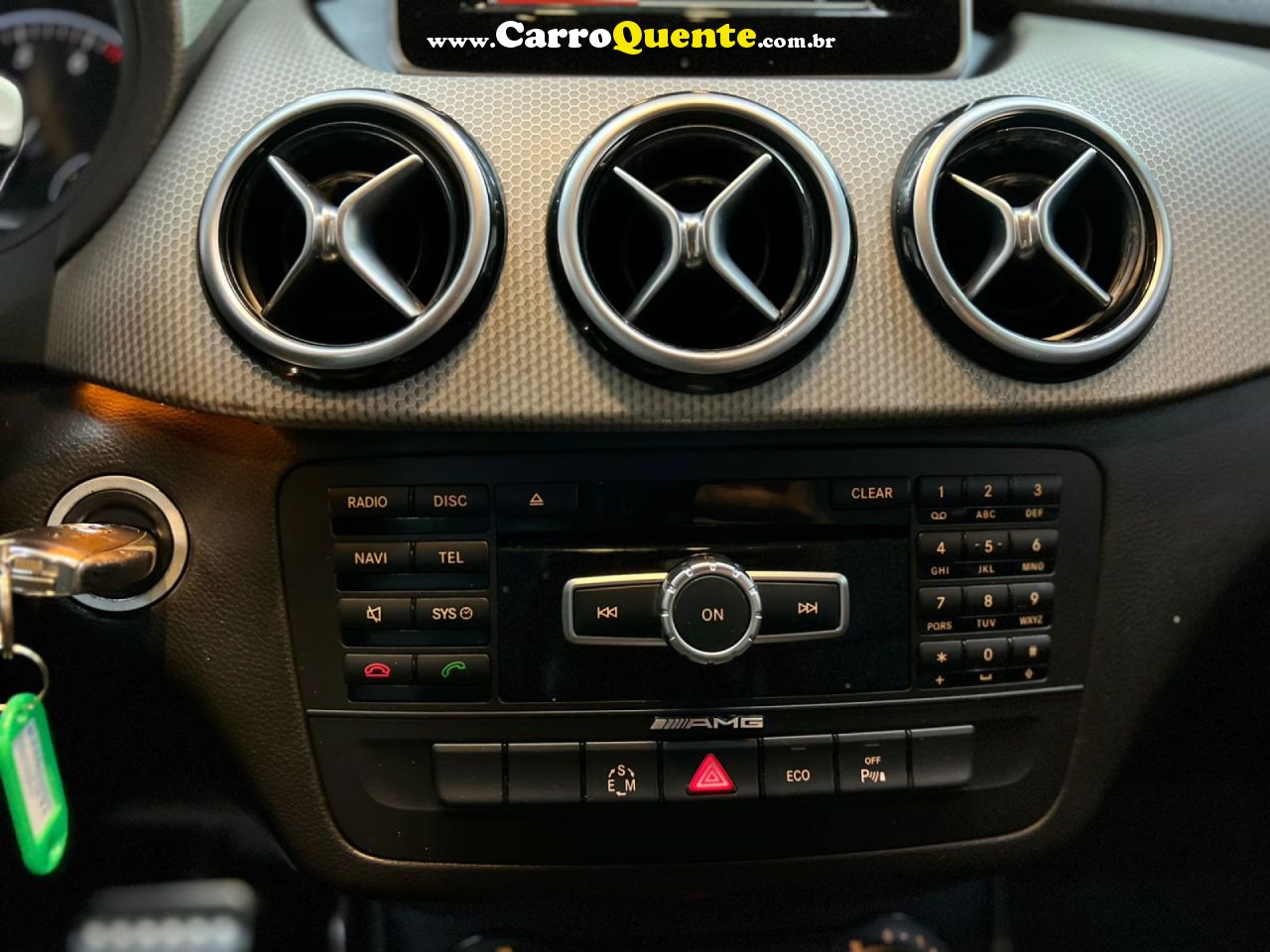MERCEDES-BENZ   CLASSE B 200 CGI 1.6 TBFLEX AUT.   PRATA 2013 1.6 GASOLINA - Loja