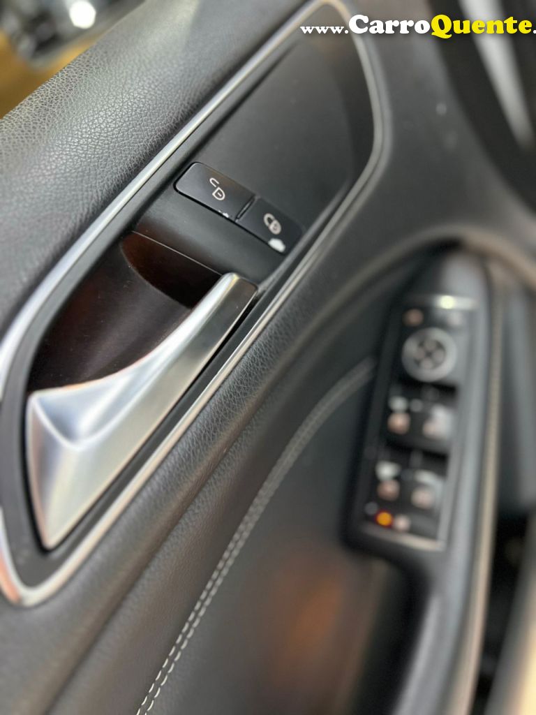 MERCEDES-BENZ   CLASSE B 200 CGI 1.6 TBFLEX AUT.   PRATA 2013 1.6 GASOLINA - Loja
