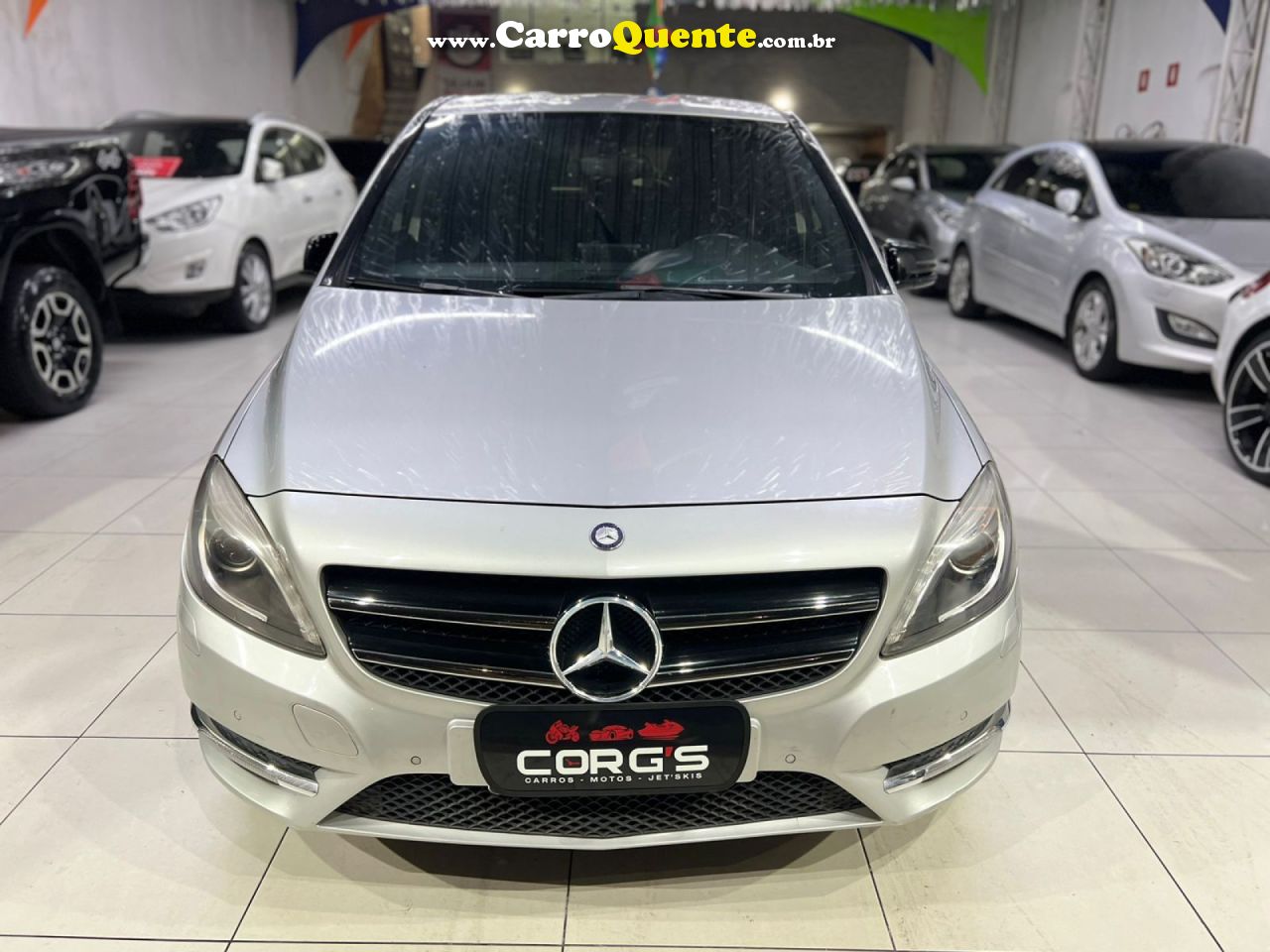 MERCEDES-BENZ   CLASSE B 200 CGI 1.6 TBFLEX AUT.   PRATA 2013 1.6 GASOLINA - Loja